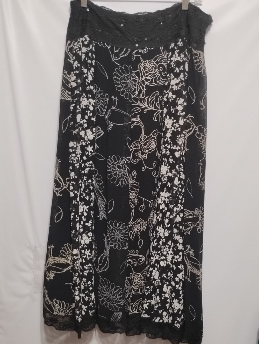Multiplies Bohemian- Grunge Vintage Black and White Floral Lace Maxi Skirt